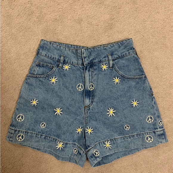 Authentic Sandro Demin Short size 38 NWT - Picture 2 of 6